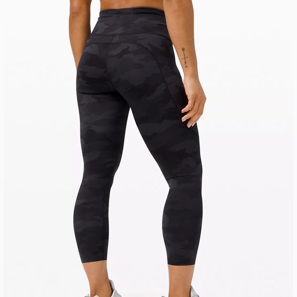 Fast and free HR crop 19” camo - Picture 2 of 7